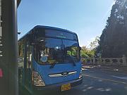 返回老圃站的 90 路公車