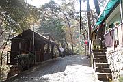 左方的雉岳山國立公園售票處