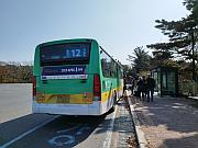 石窟庵外停車場的公交站